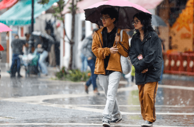 Lluvias golpean las ventas del sector restaurantero en Puebla