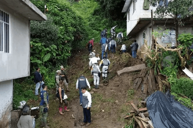 Lluvias en Sierra Norte de Puebla dejan 10 muertos y 30 mil damnificados