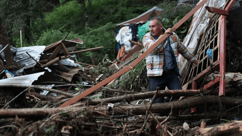 Gobierno de Puebla Capital envía apoyo alimentario a Huauchinango tras inundaciones