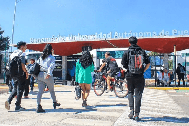 Más de 2 mil estudiantes participaron en programas de intercambio BUAP