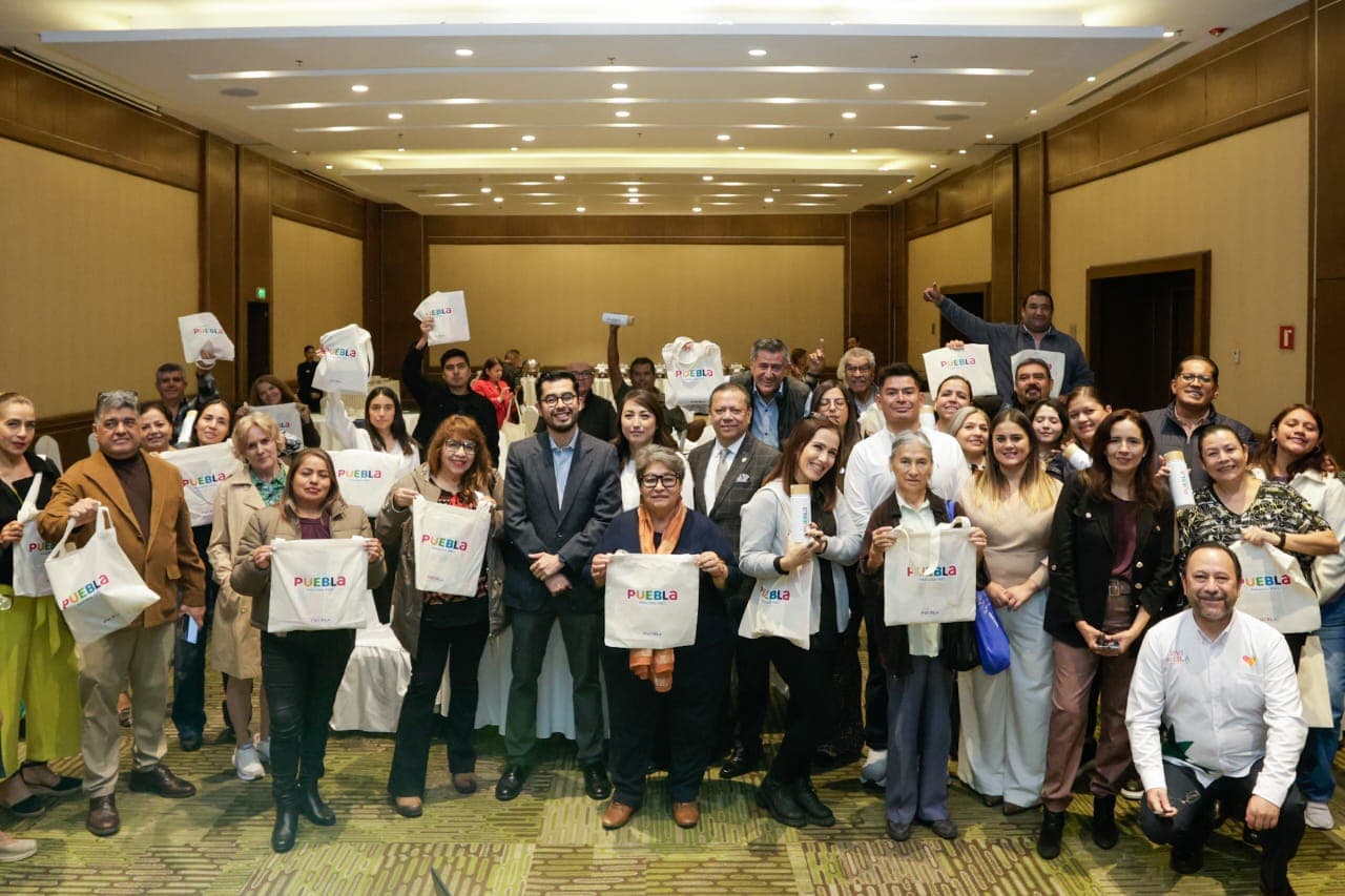Promociona Gobierno de la Ciudad a Puebla ante la industria turística de Jalisco
