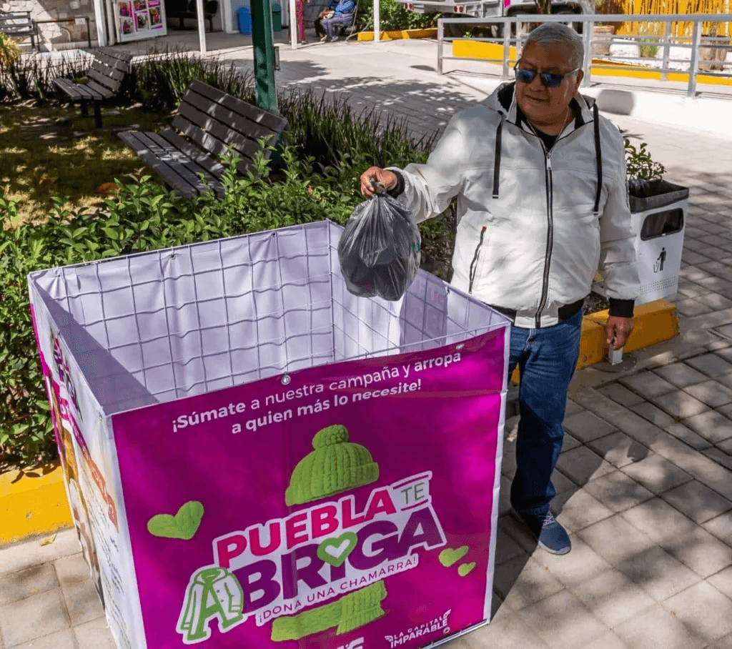 Unidad Médica Integral del SMDIF se suma a campaña “Puebla te abriga, dona una chamarra”