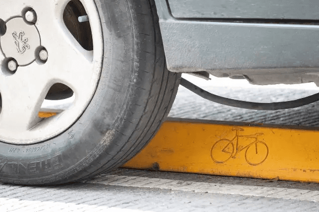 Prevén multa de hasta 11 mil pesos por invadir ciclovías en Puebla