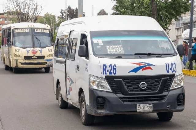 Colapsa revista vehicular en CU; concesionarios denuncian fallas en escáneres