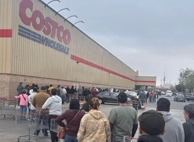 Filas de terror: Costco desata el pánico navideño