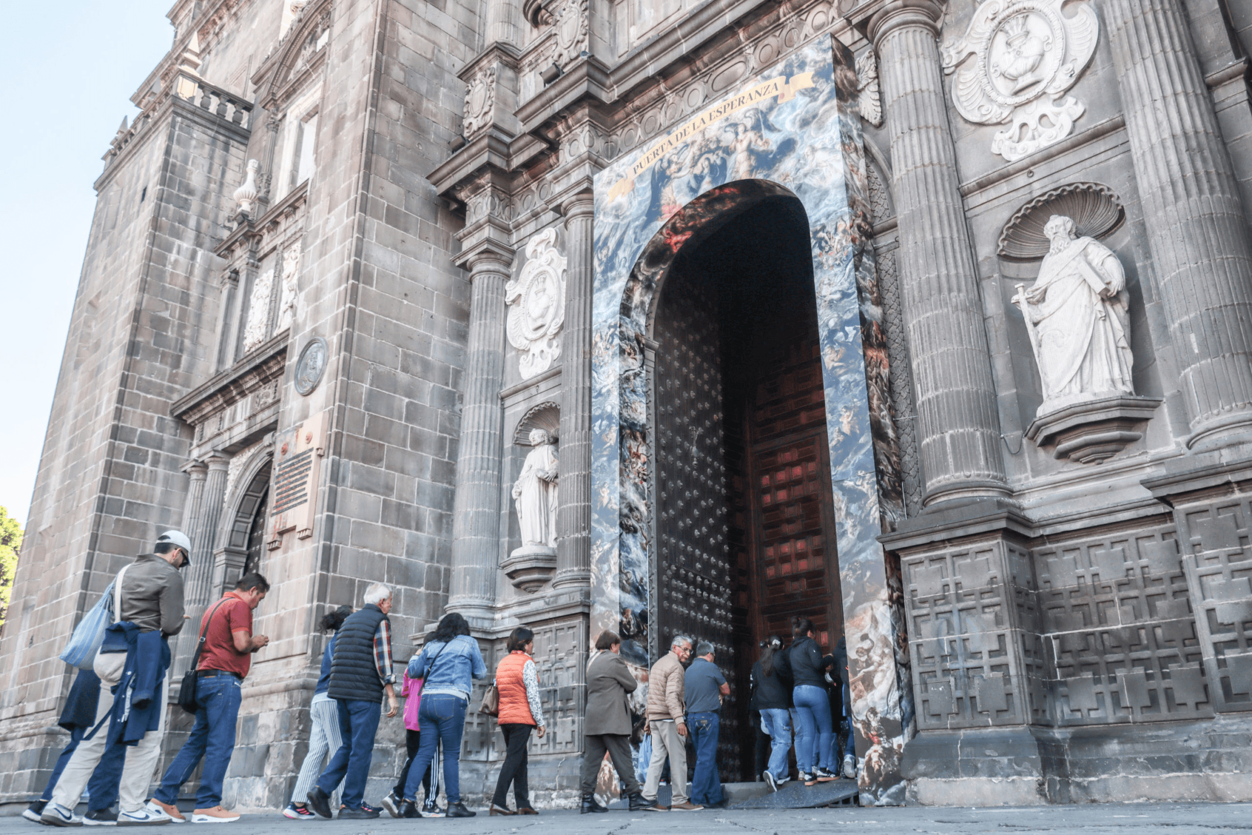 Puerta del Perdón de la Catedral de Puebla reabrirá hasta 2050