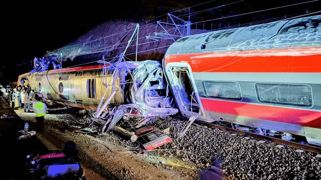 Dos nuevos percances ferroviarios en España; choque de Adamuz suma 42 muertos