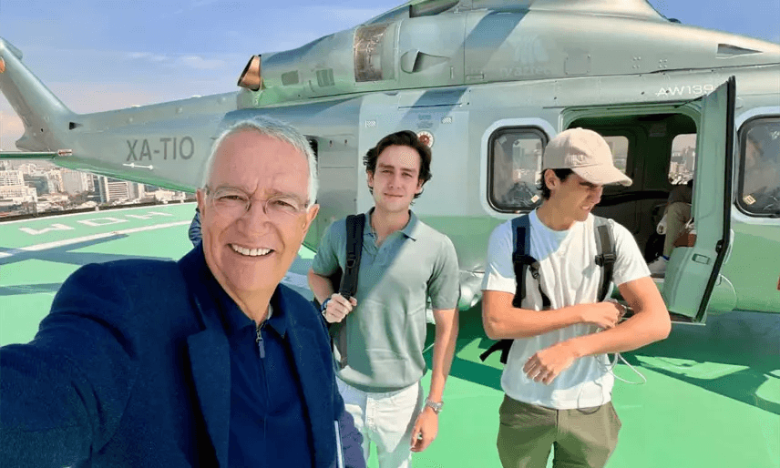 Viaje de Ricardo Salinas en día clave para el SAT reabre debate sobre cumplimiento fiscal y figuras públicas