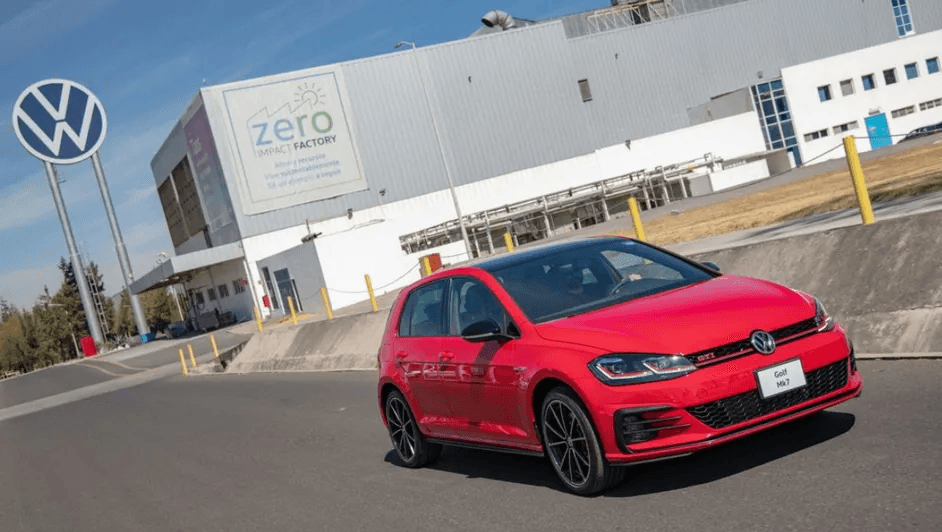 Volkswagen modifica 3 naves para Golf 2027; así será la planta de Puebla