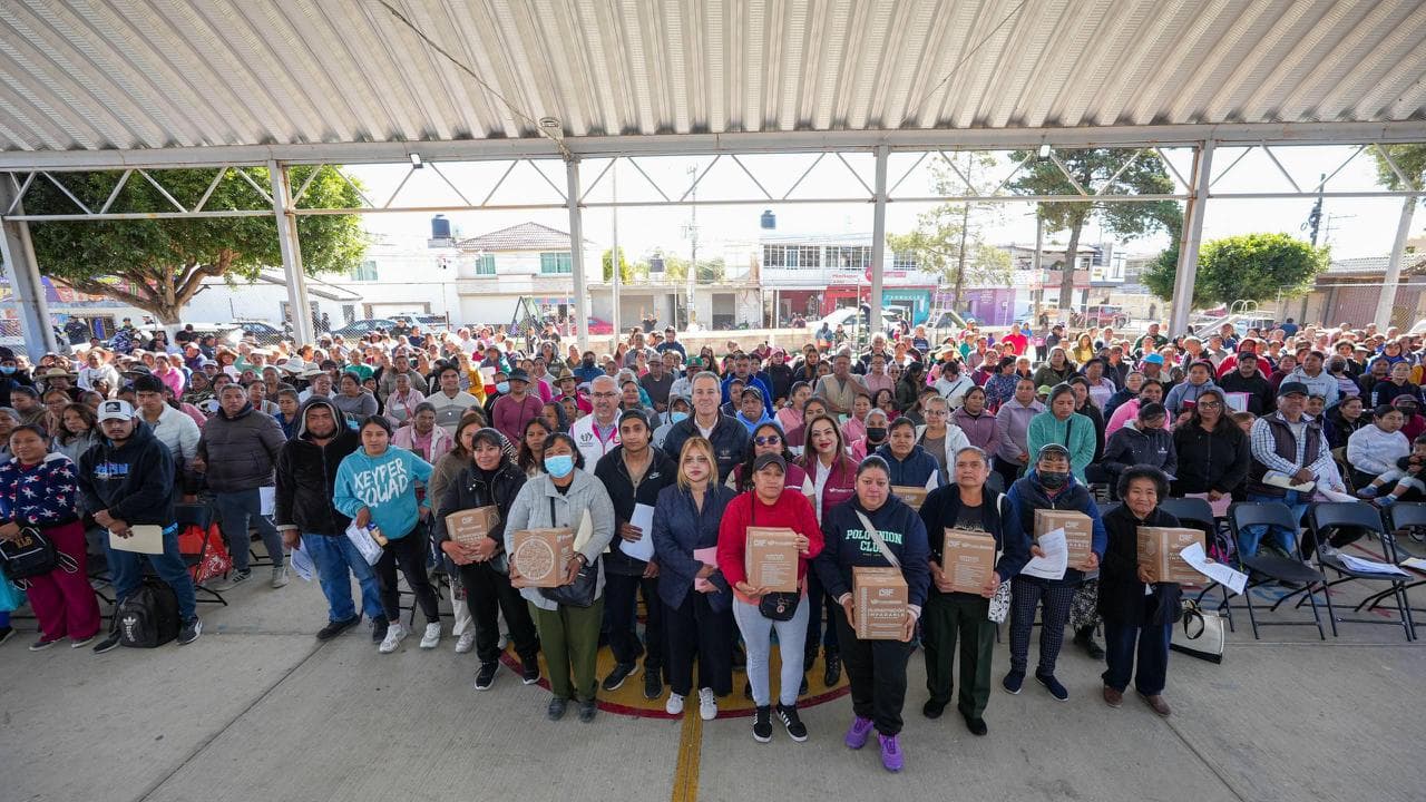 Pepe Chedraui entrega más de 2 mil 600 despensas del programa “Alimentación Imparable” en San Baltazar Tetela