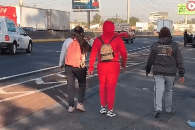 Peregrinos de Acatzingo recorren la México–Puebla rumbo a la Basílica