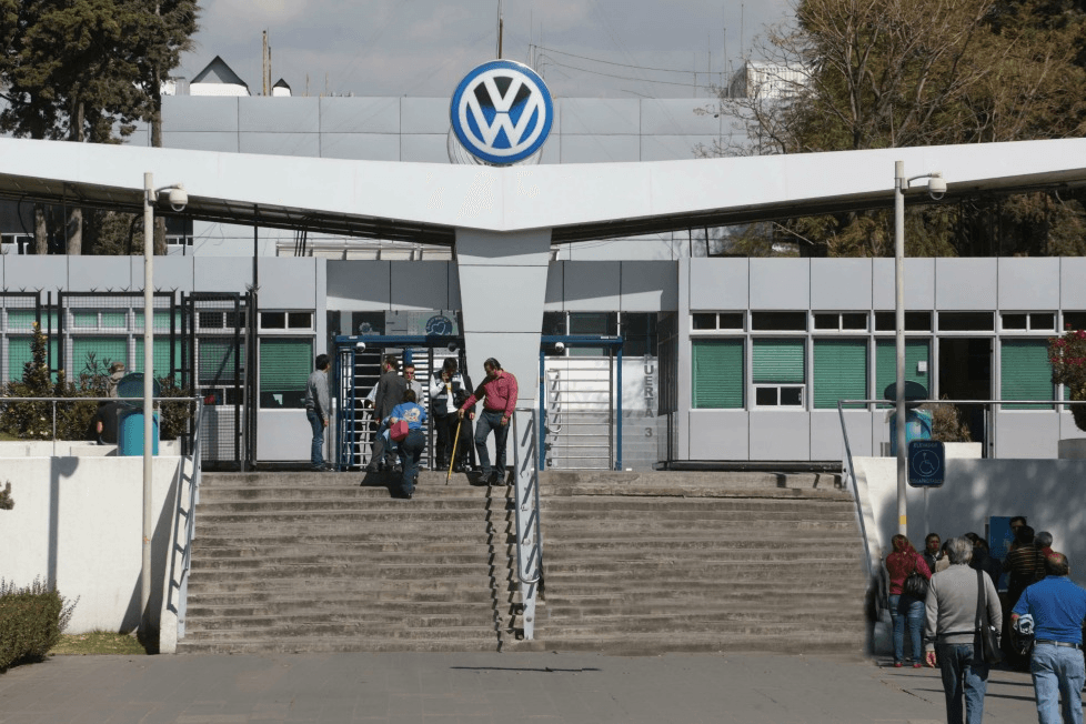 Mega paro en VW: segmentos Jetta-Tiguan frenan labores jueves y viernes